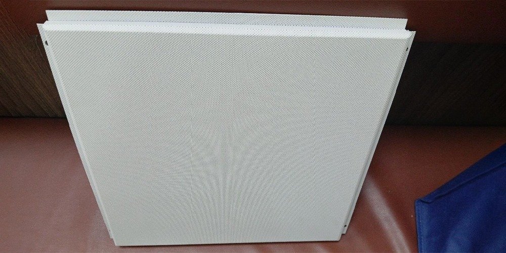 Double Floor Enclosure